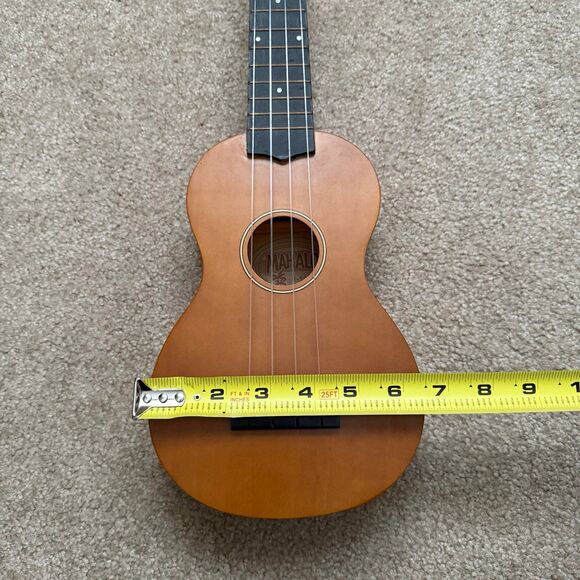 Mahalo Ukulele with Nubone Brown No U-50 Excellent Condition String Instrument - Picture 9 of 9